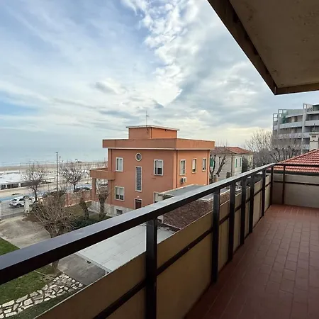 Apartment Se141 Comodo Bilocale Fronte Mare